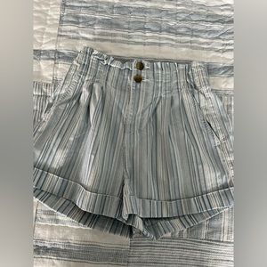 American Eagle Paperbag shorts